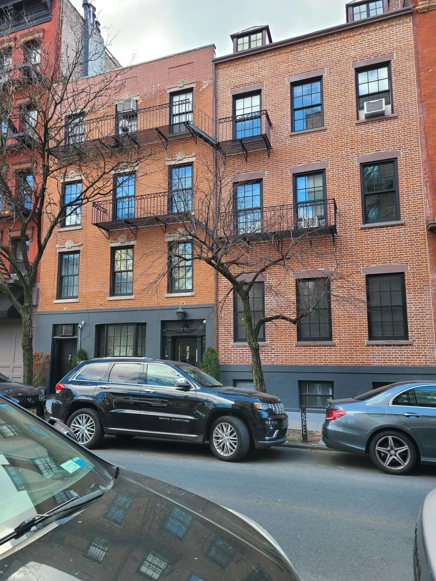 West 11th Street Apartments: Find Your Perfect Home Here