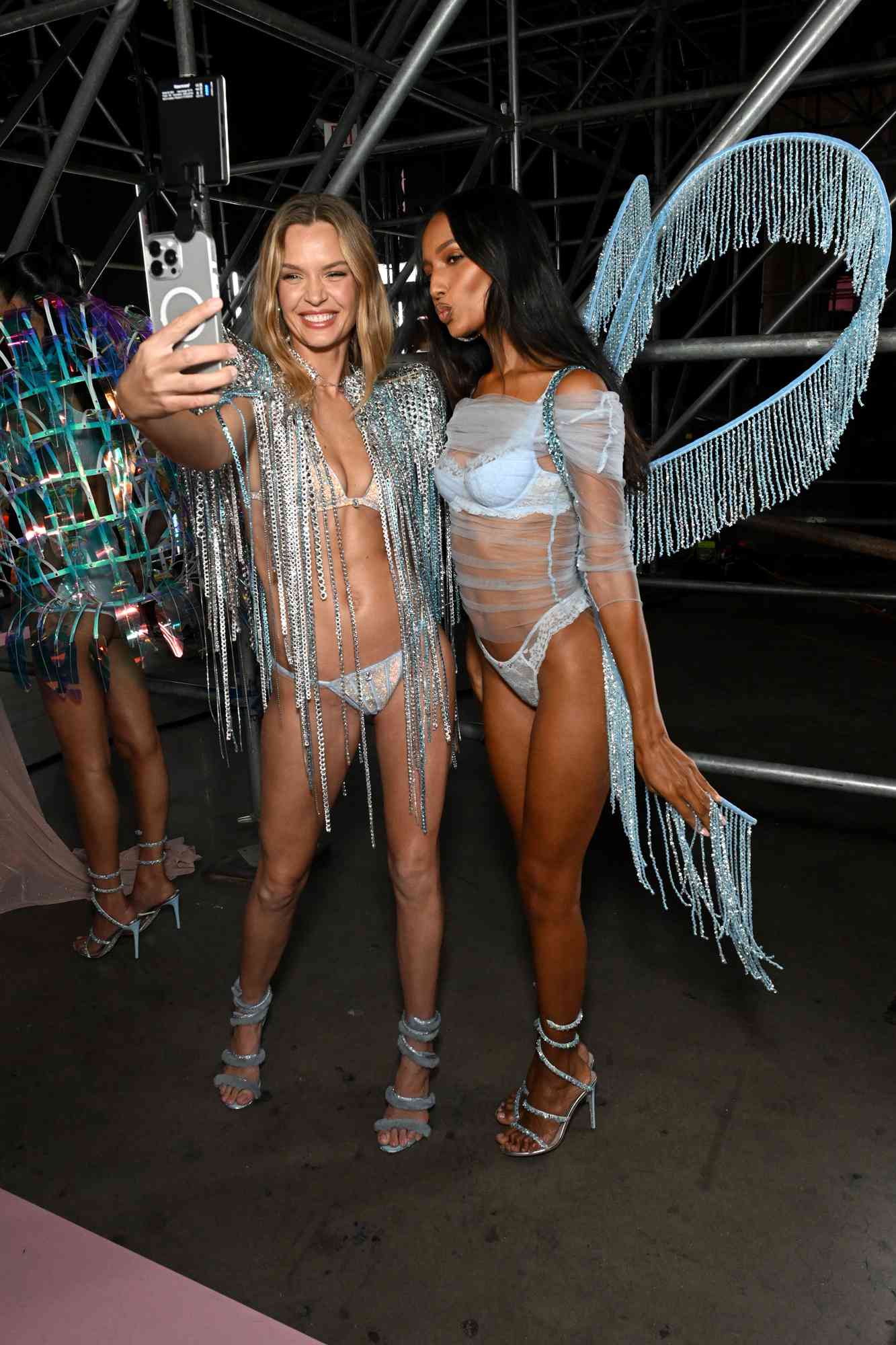 Candice Swanepoel, Alessandra Ambrosio, and Jasmine Tookes: See Their Hottest Runway Moments