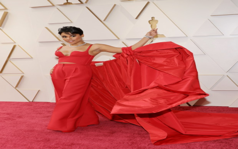 The Oscars Dress to Impress: Check Out the Hottest Trends and Find Your Perfect Look Today