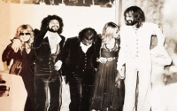Stevie Nicks 70s Makeup: Easy Guide for Beginners