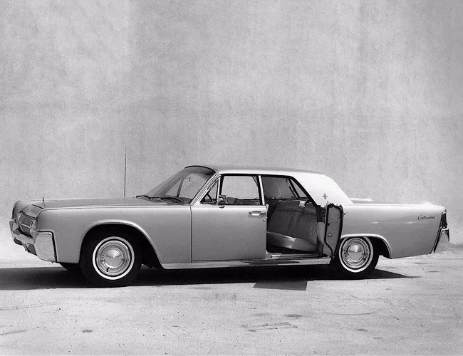 Lincoln Continental Suicide Doors: A Buyers Guide, Check Out These Tips Before You Buy!