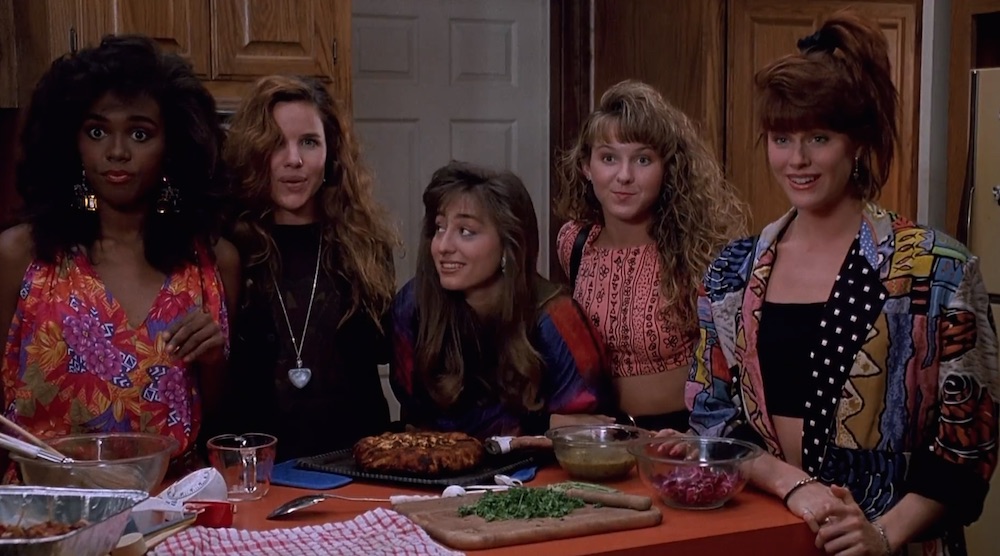 Dont Tell Mom The Babysitters Dead Backyard Fashion Show: Iconic Looks You Can Easily Copy