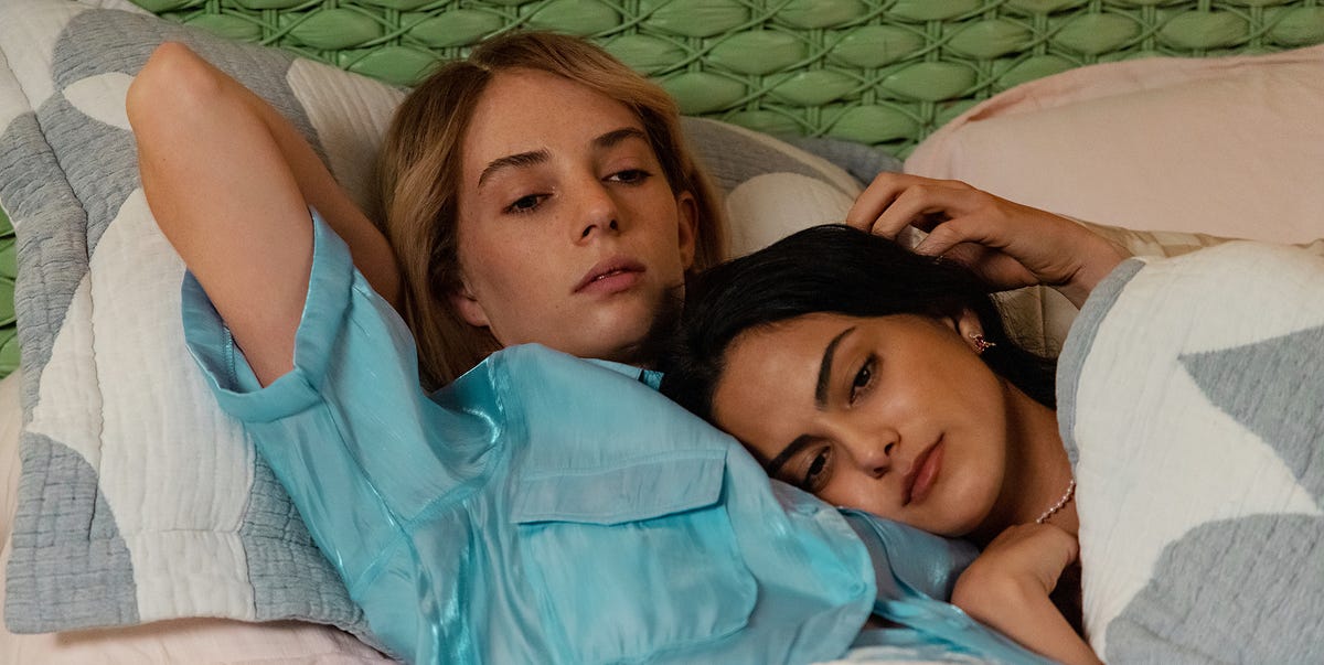 Finding the Best Lesbian Movies for a Cozy Night In