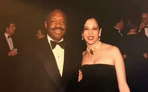 Kamala in a Dress: See Her Best Looks and Style Tips!