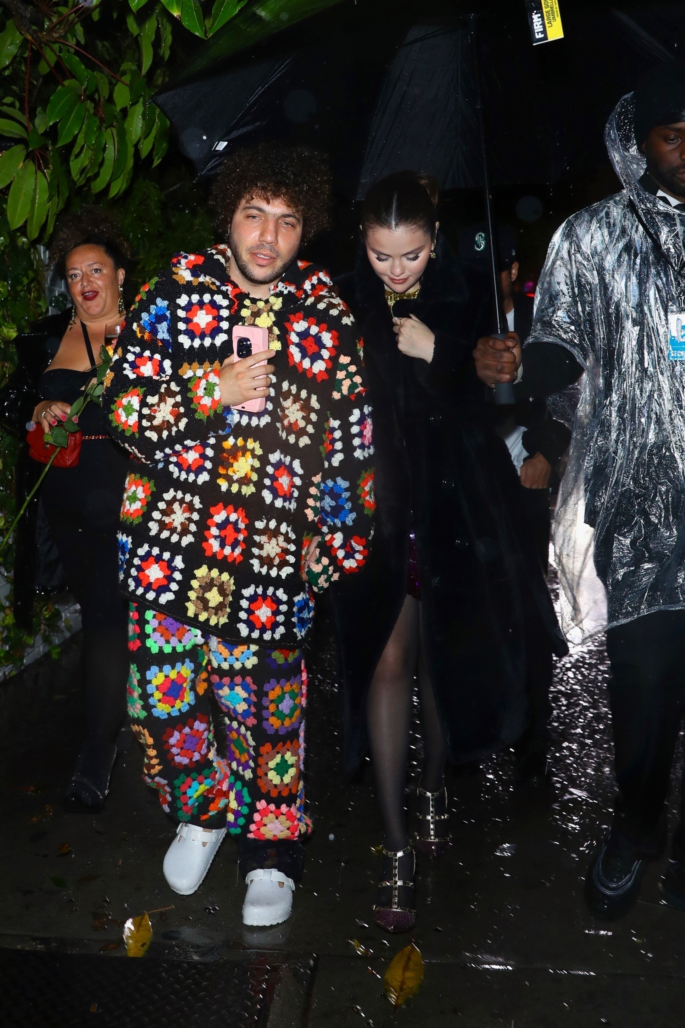 Spotted: Selena Gomez and Benny Blancos Cozy Night Out