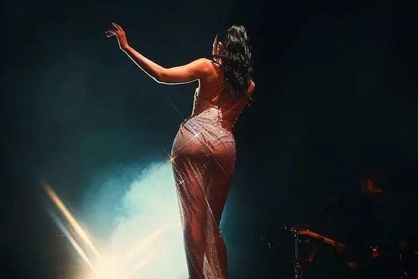 Dua Lipa Sexy on Stage: Her Most Iconic Performances