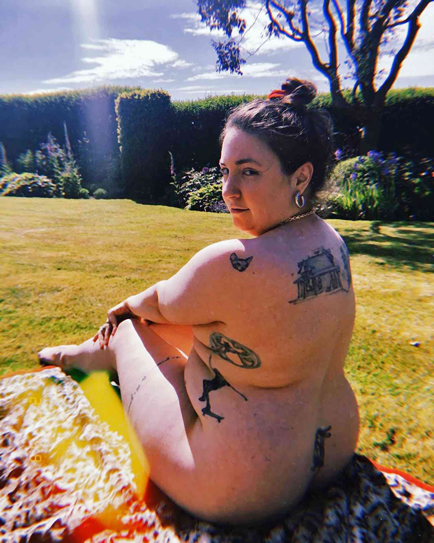 Lena Dunham Nude Body Positivity: Whats Her Stance?