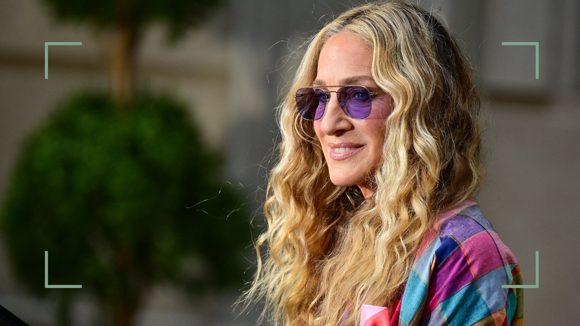 carrie bradshaw hair guide(how to get her iconic look)