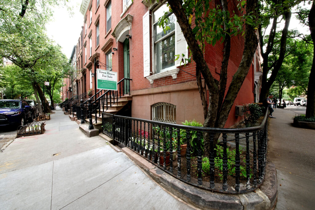 W 11th St NYC: Your Ultimate Guide to Living and Exploring