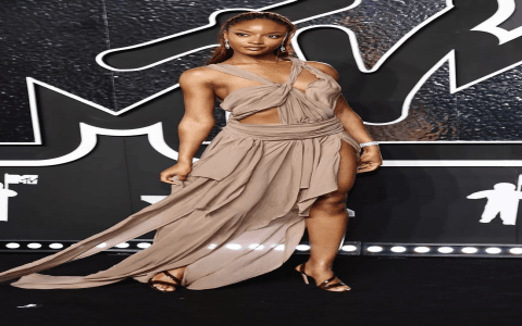 Steal Addison Raes VMAs 2024 Outfit Style: Get the Look