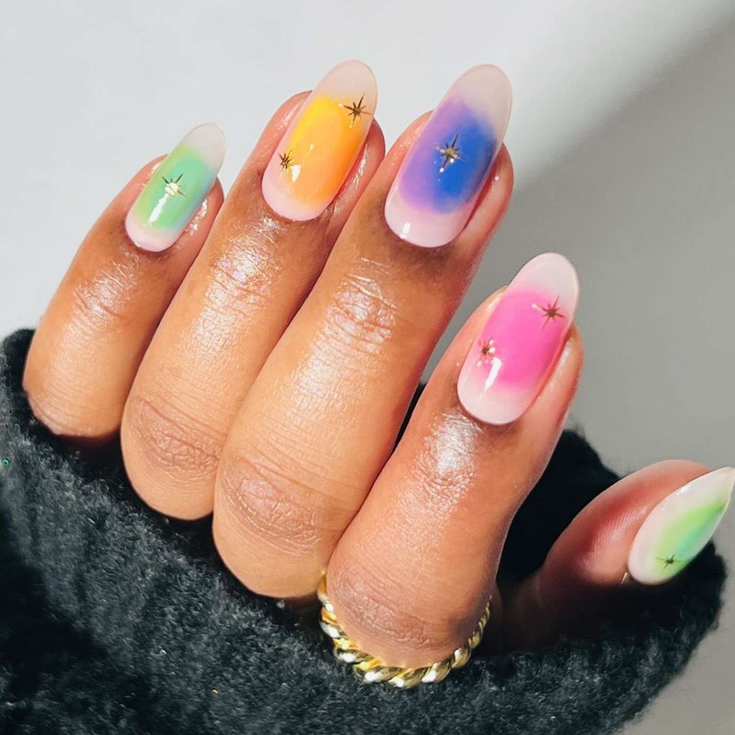 Cute Summer Nail Colors: Simple Ideas to Make Your Nails Pop This Summer!