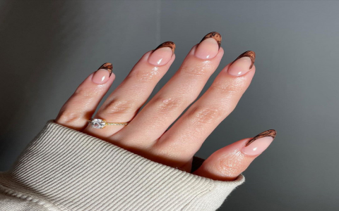 Fall nail inspo: Simple and cute nail ideas for autumn.