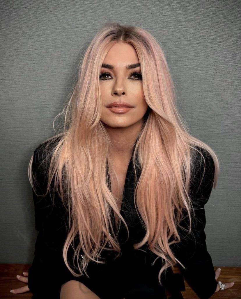 Shania Twain New Look: Is It a Hit or Miss? Vote Now!
