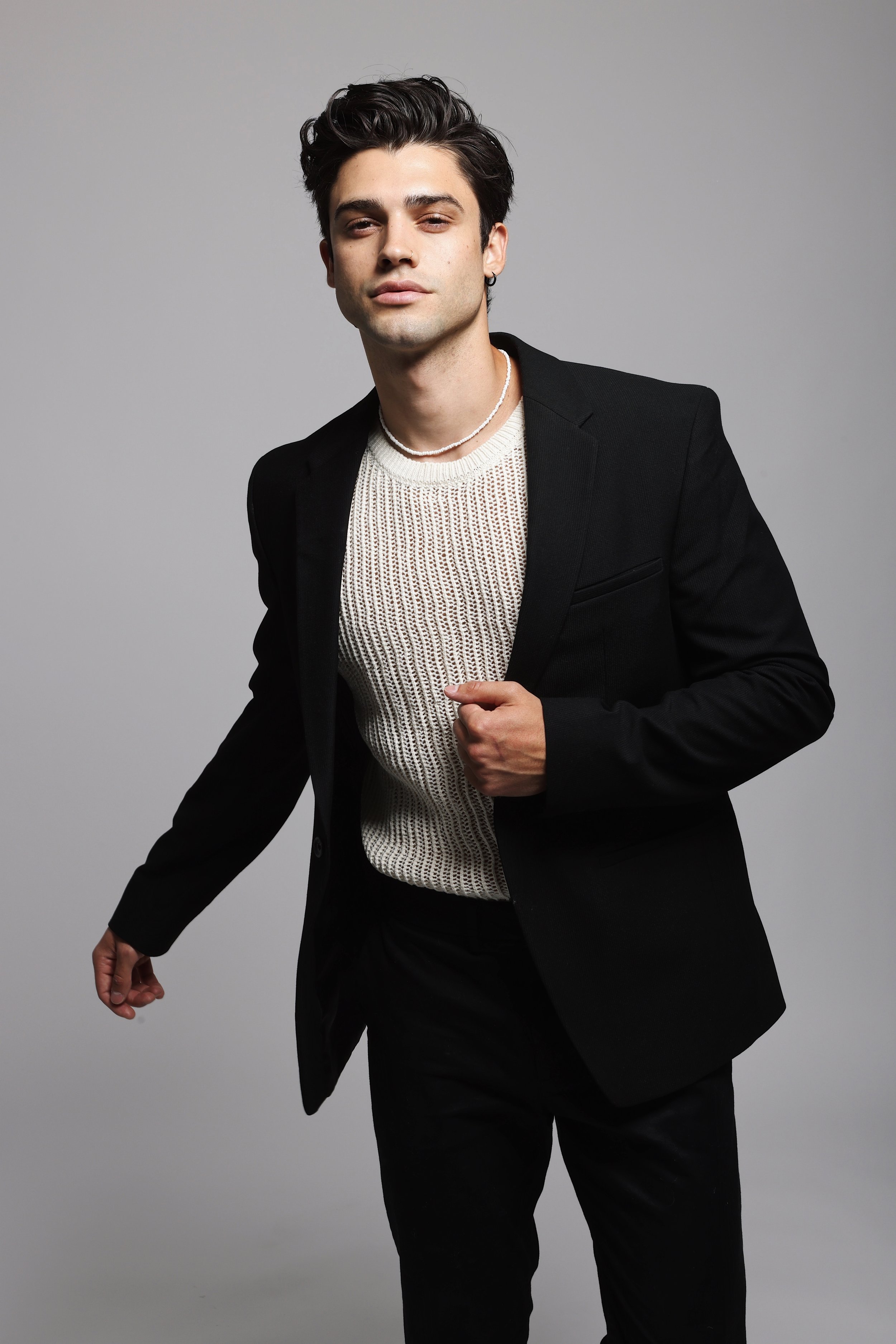 Male Runway Models: Where to Find Them? Best Agencies Revealed!