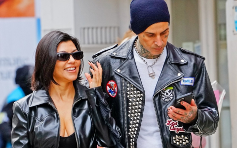 Travis Barker and Kourtney Kardashian: How did this celebrity couple fall in love and date?