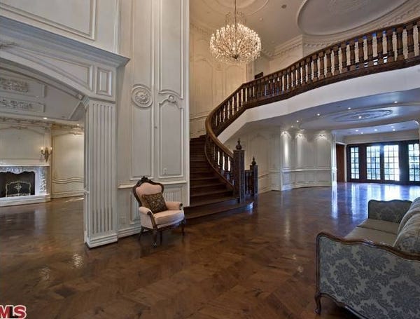 Inside Holmby Hills Michael Jacksons House: A Look at His Lavish Estate