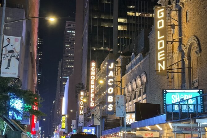 W. 11th Street After Dark: Whats Happening? Explore the Nightlife Scene