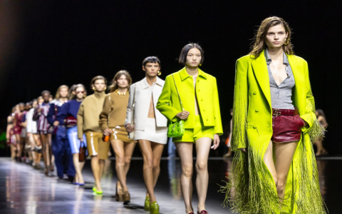 Whatever Happened to the Models of the 80s? (Discover Their Lives After the Runway!)