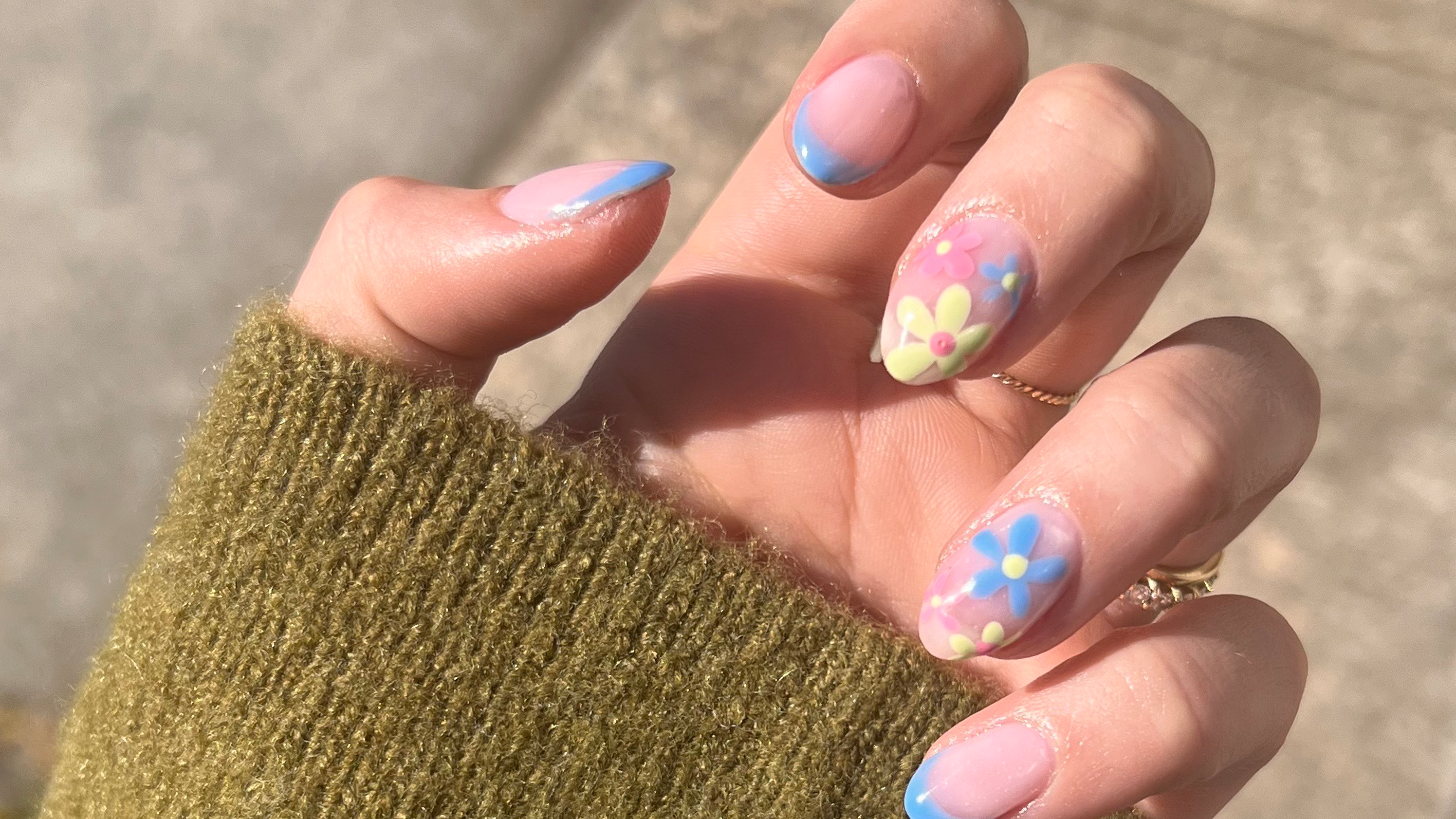 Long Beautiful Nails: Secrets (The Ultimate Guide for Nail Lovers)