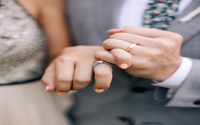 How to Wear Engagement Ring and Wedding Band: Simple Tips for Brides