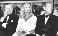Oscar de la Renta DOB Explained: Get the Details on the Designers Life!