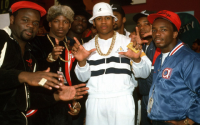 Get 1990s Street Style Fashion: Magazine or Catalogs for Outfit Ideas