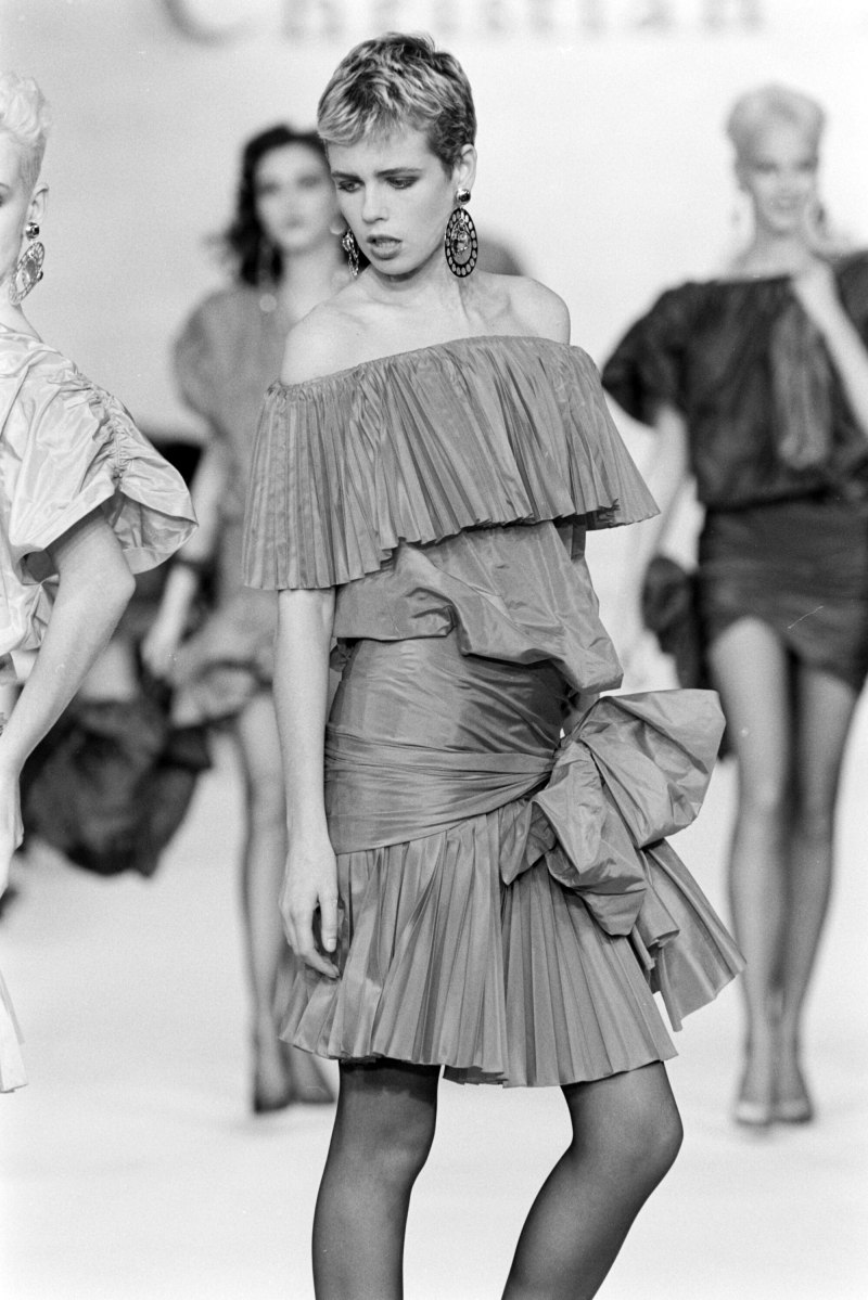Remembering the Supermodels 80s: Their Best Runway Moments and Most Iconic Photos, An Image-Heavy Look at the Eras Top Models