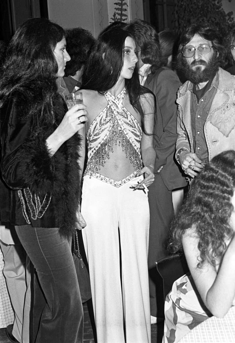 Cher Old Pictures: Relive the Glory Days with These Iconic Snaps!