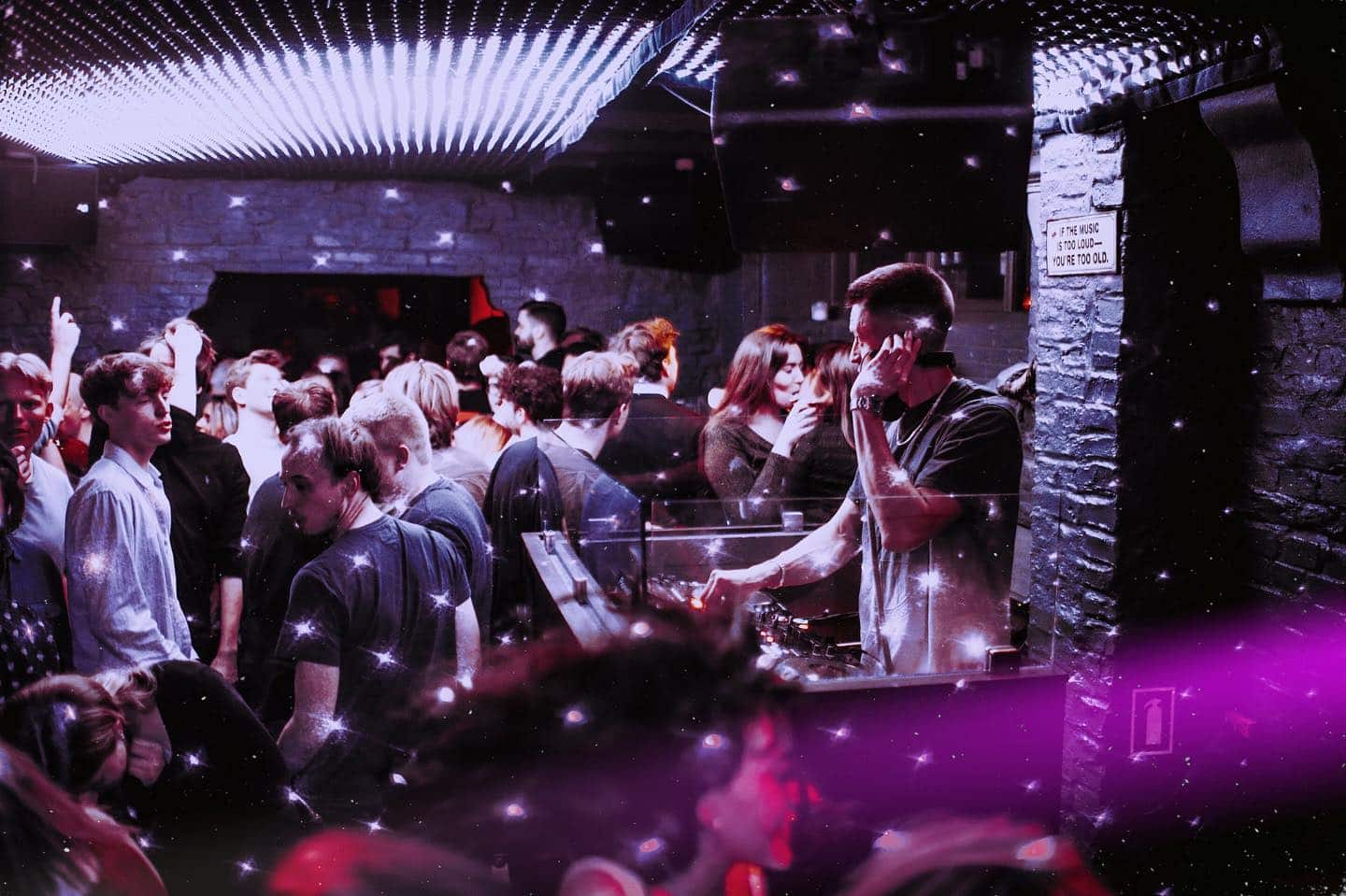 The jane kbh nightlife: What to expect? Get the inside scoop on the vibe at this popular Copenhagen club.