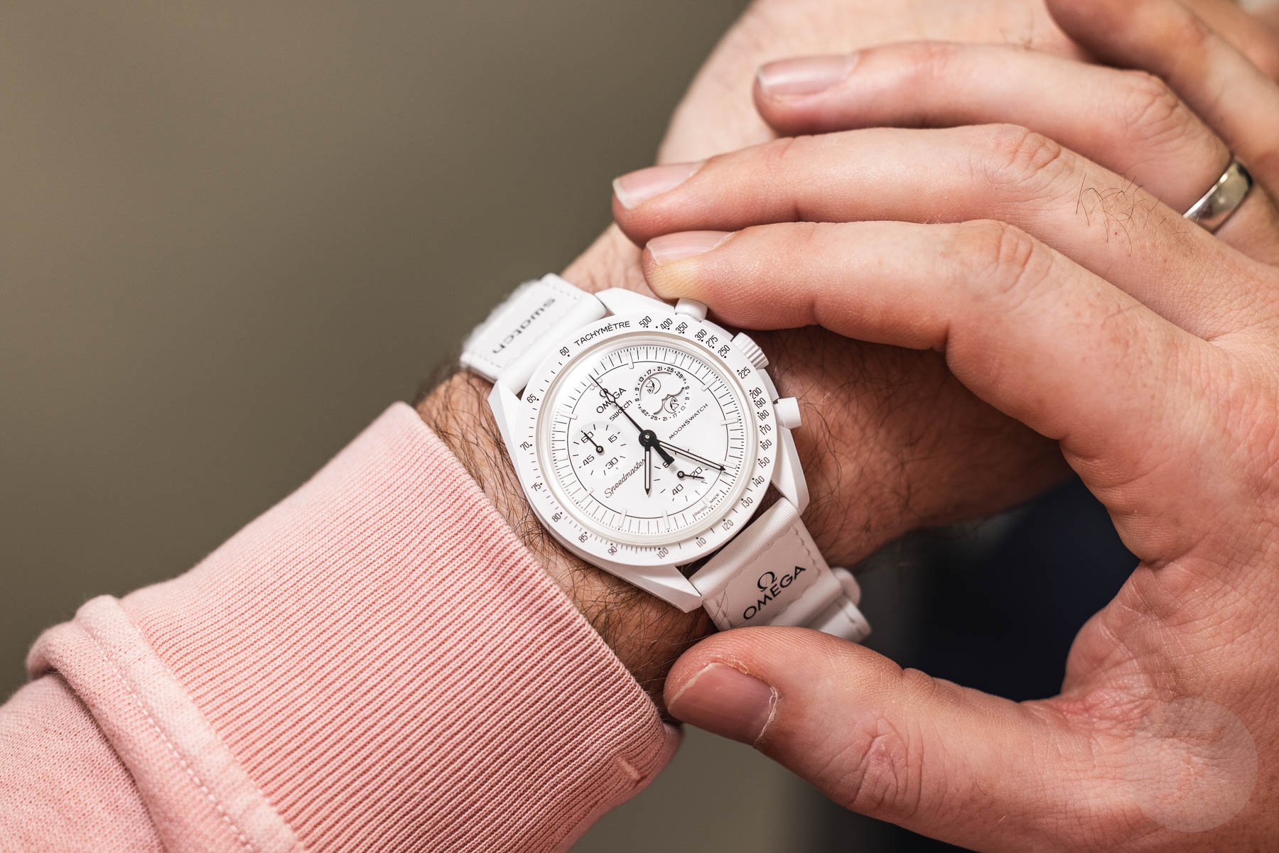 Moonswatch Snoopy: How to Get Your Hands on This Hot Watch!