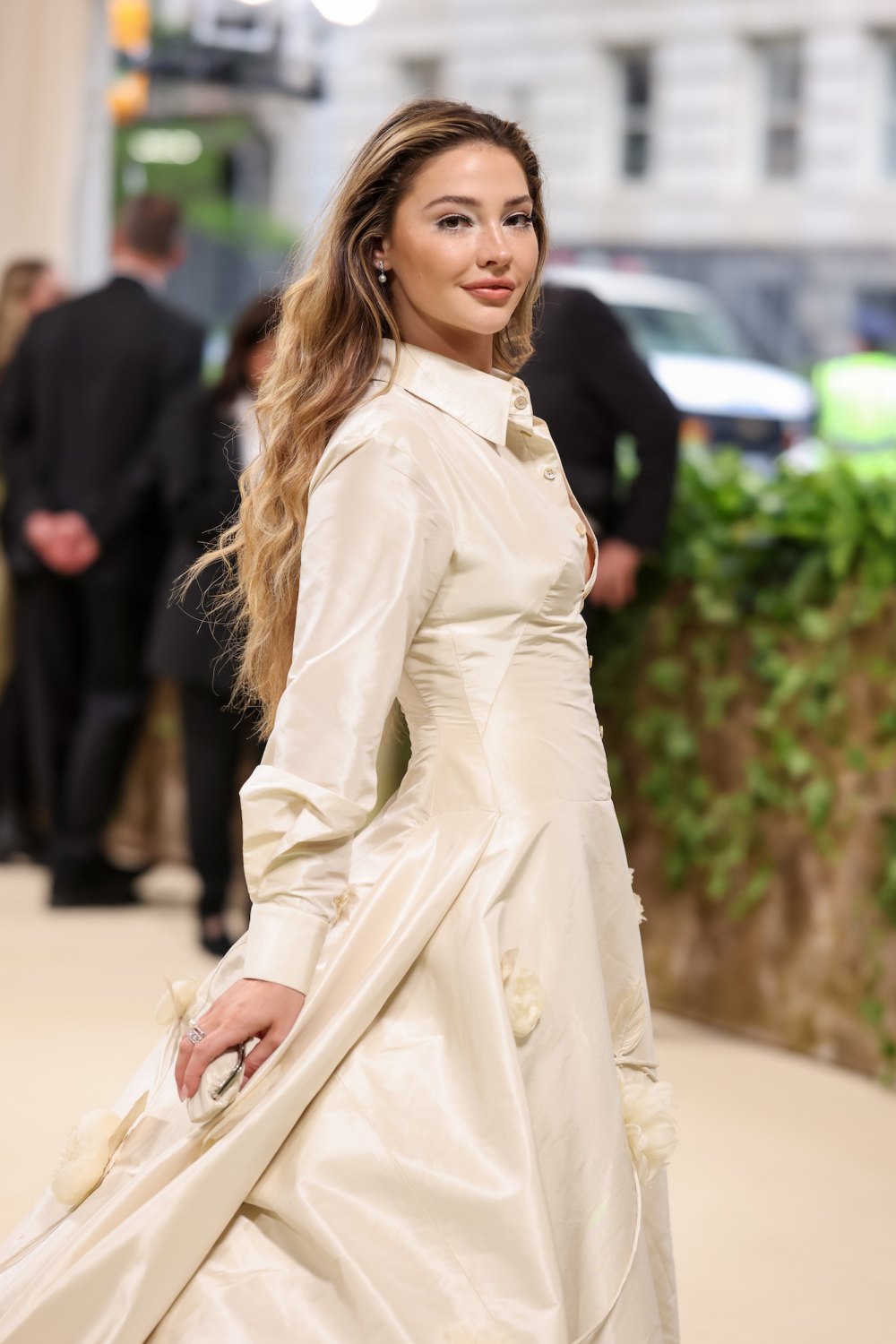 Madelyn Cline Met Gala Fashion: Did She Steal the Show?