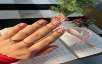 Top Christmas Nails Trends: Whats Hot This Season
