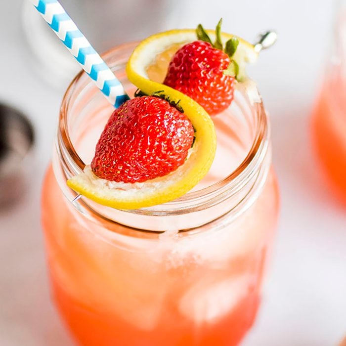 Easy Summertime Whiskey Cocktails to Try - Refreshing Drinks for Hot Days You Will Love