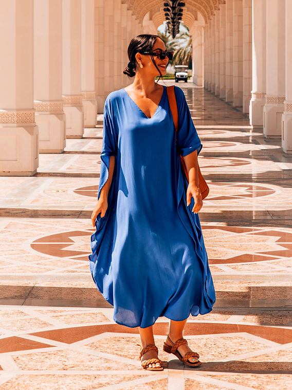 How to choose a kaftan dress? Tips for picking the perfect one for you.