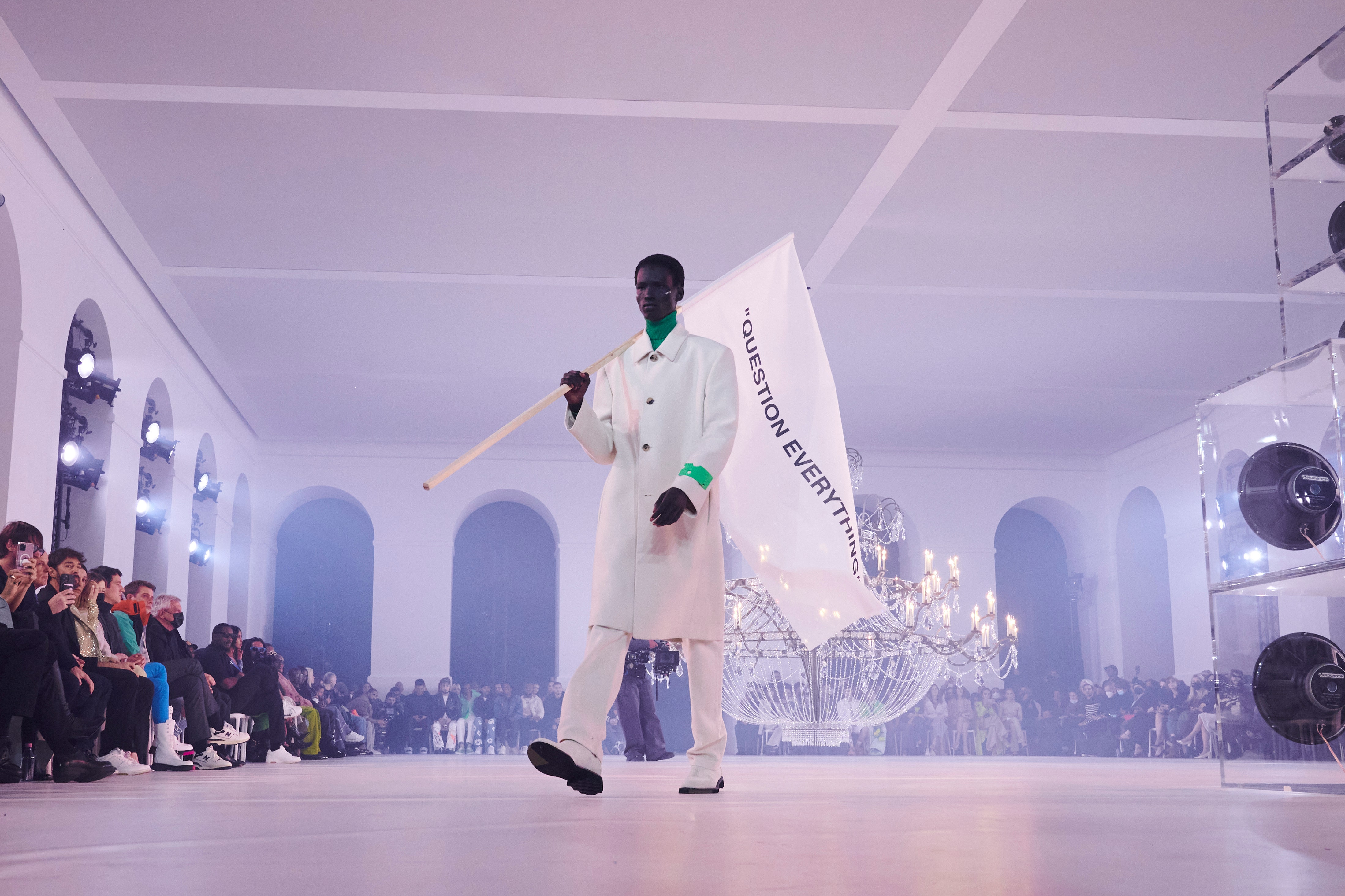 LVMH Off White: How to Style Your Pieces. Get Tips and Inspiration for Your Outfits.