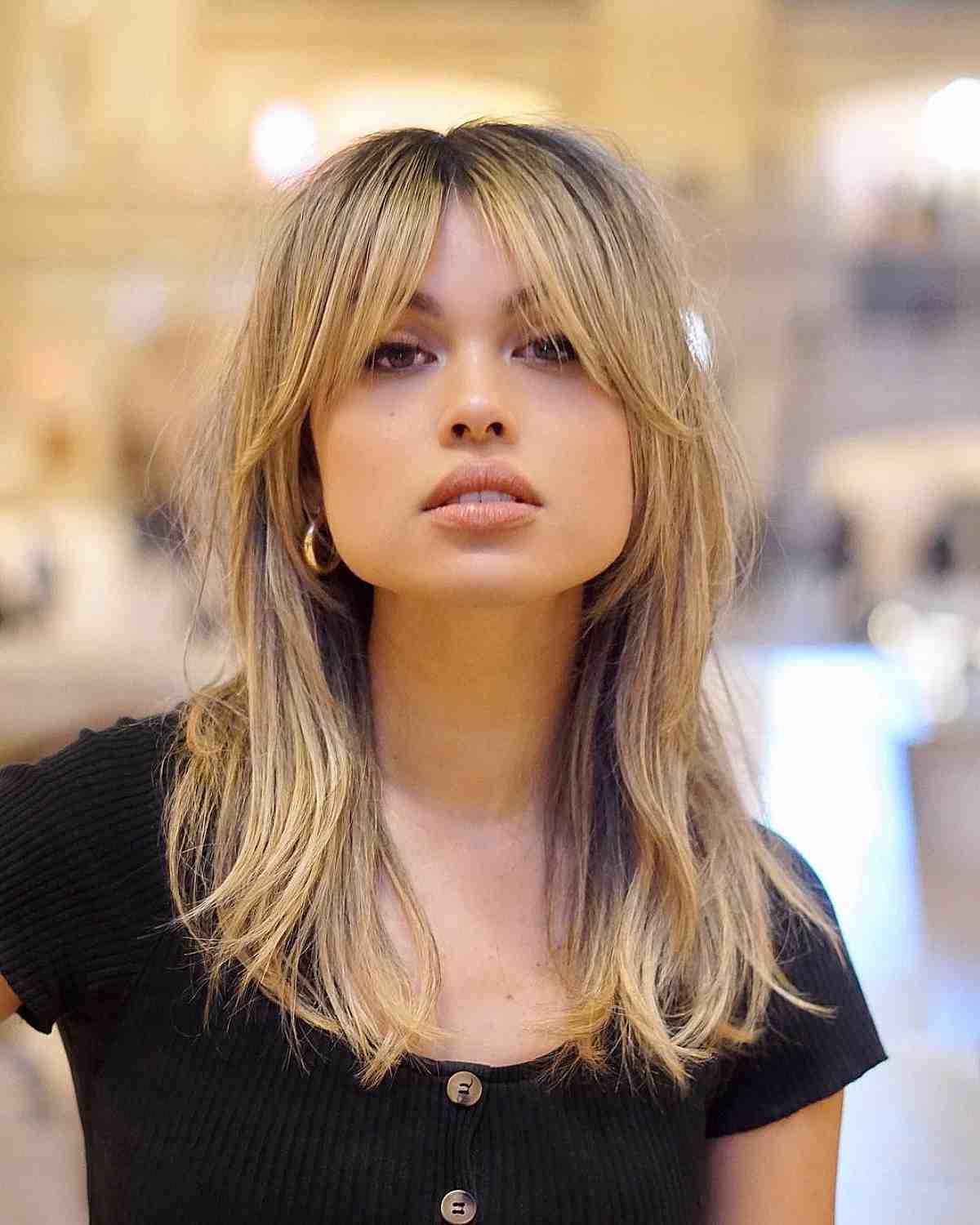 Hair bangs for square face: How to pick the best looks?