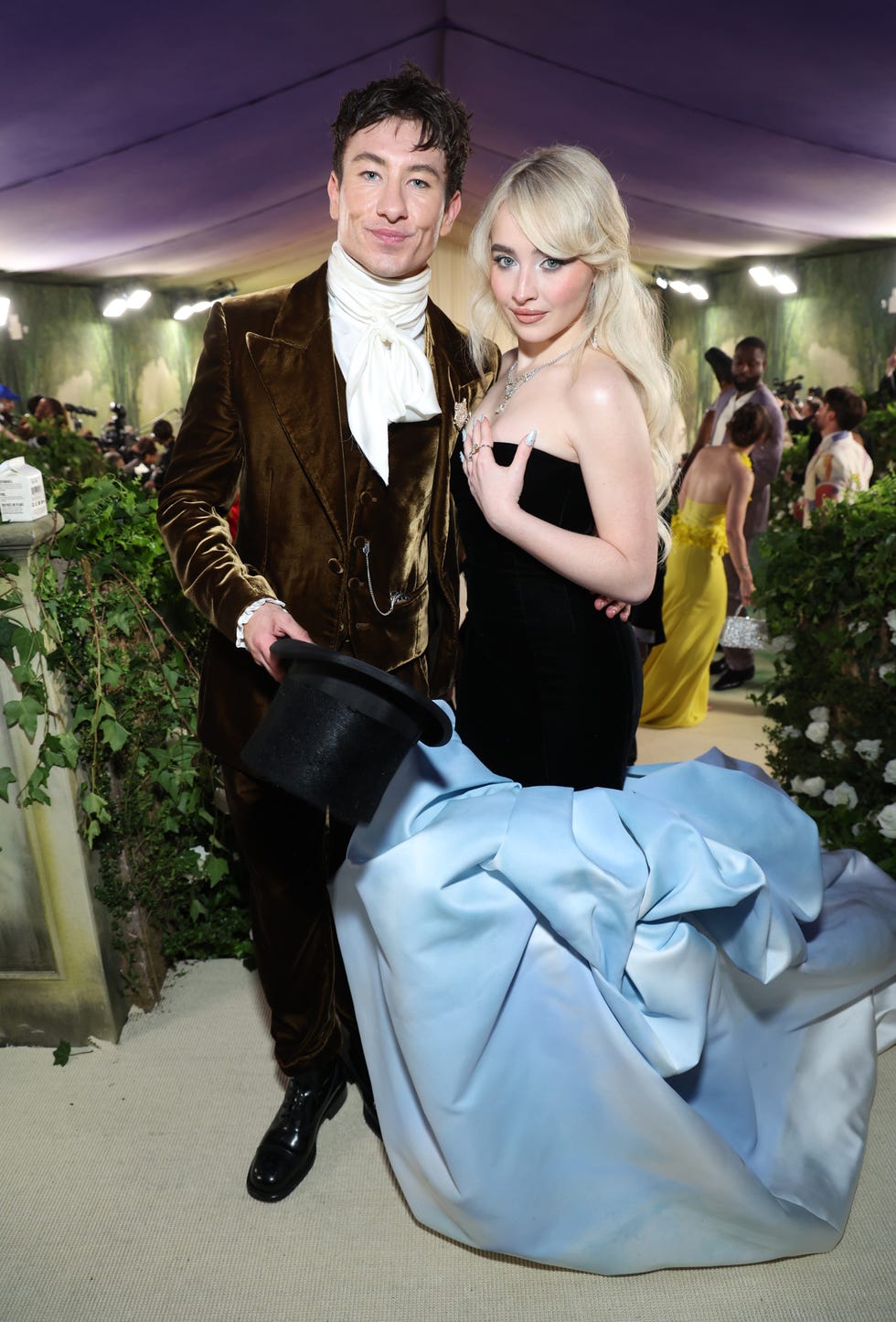 Are Barry Keoghan Sabrina Carpenter Together? Inside Look of This New Power Couple