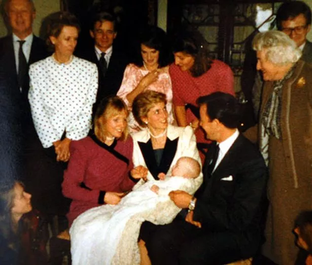 Intimate photos of Princess Diana with her family. You can see her happiest moments in these family portraits.