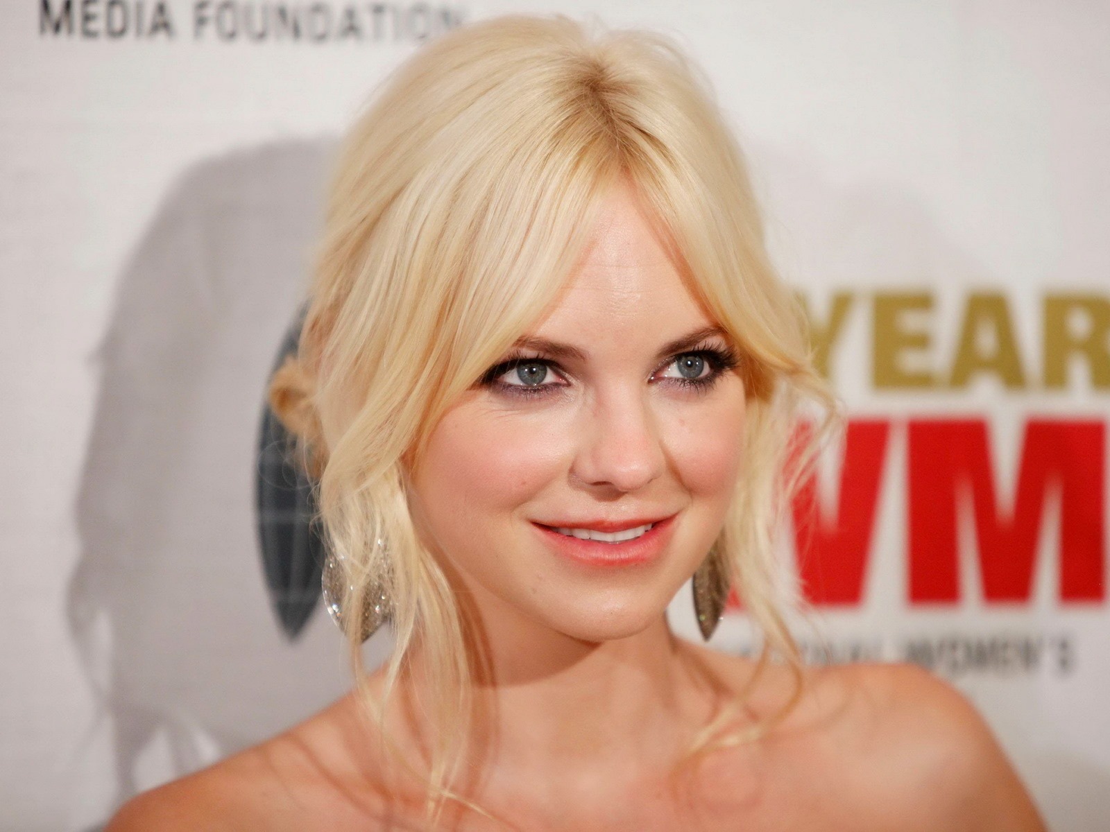 How Did Anna Faris Make Her Fortune? Lets Discover Her Net Worth!