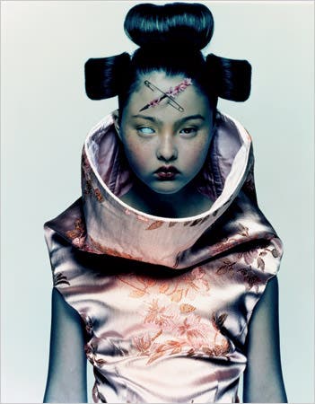 Nick Knight Photo Documentary: Unveiling the Stories Behind the Most Famous Fashion Photographs