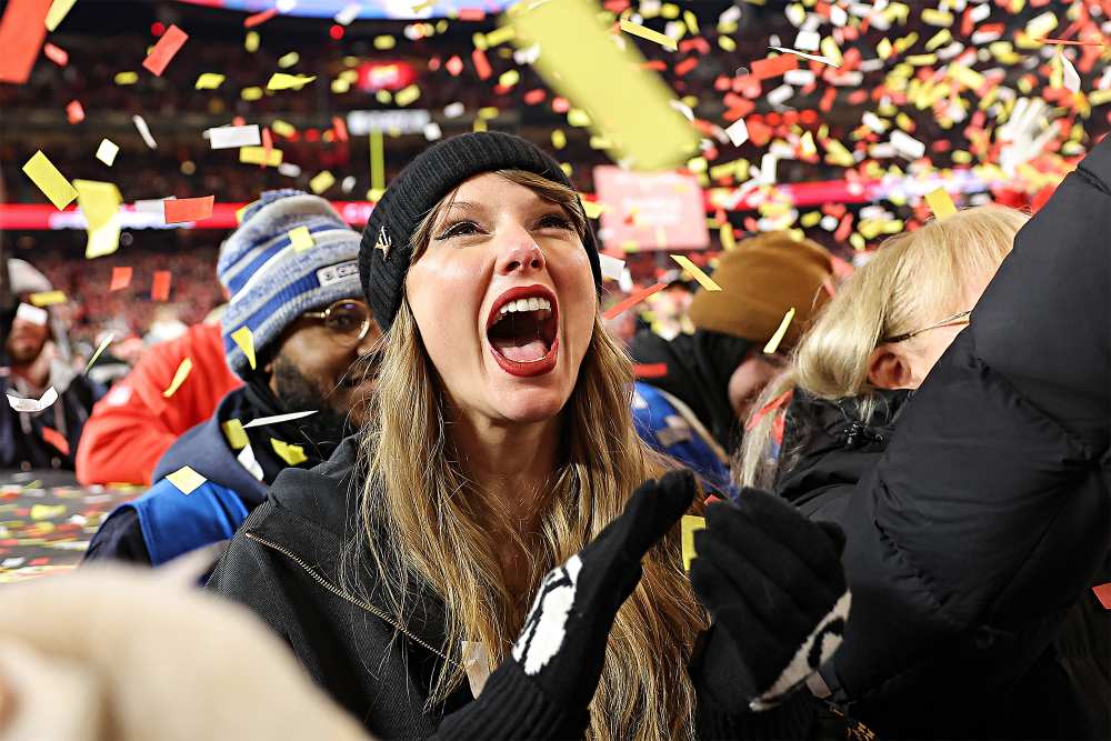 Is Taylor Swift at the Game? Get the Latest Scoop & Fan Reactions!