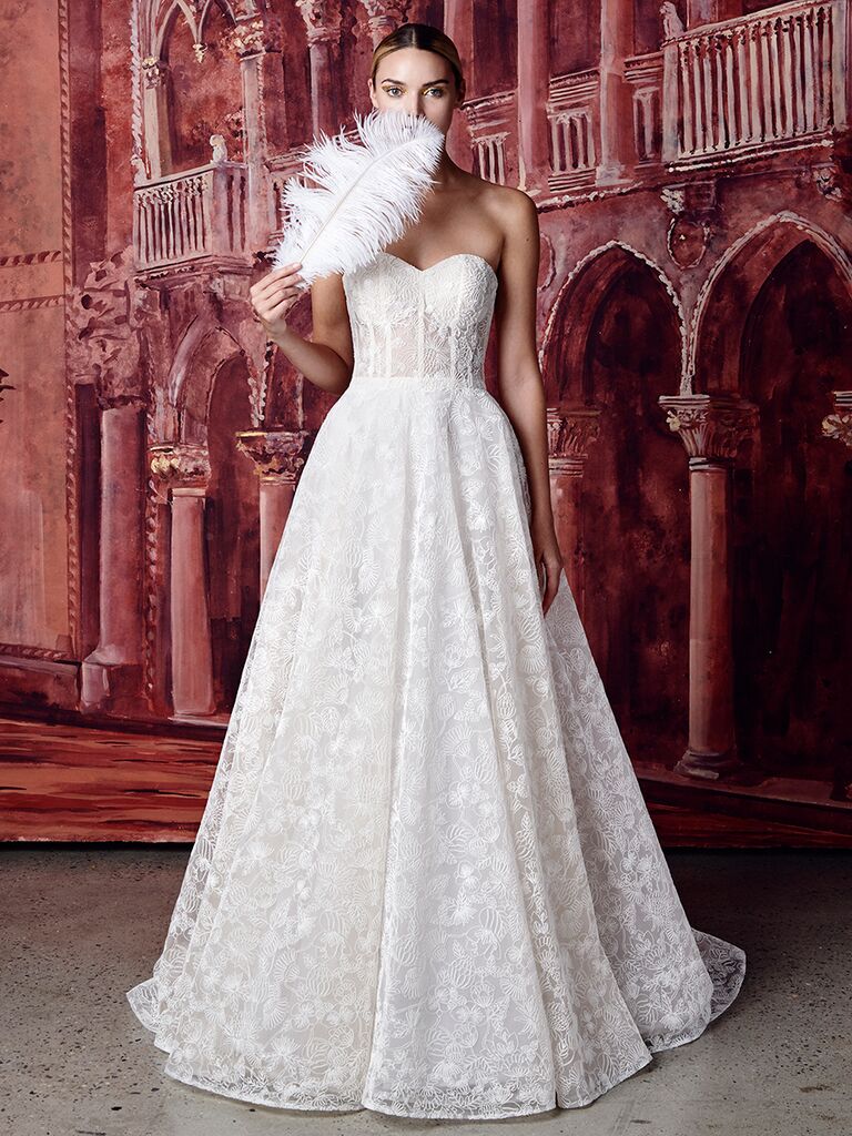 Isabelle Armstrong: Is This Luxury Bridal Designer Right for You?