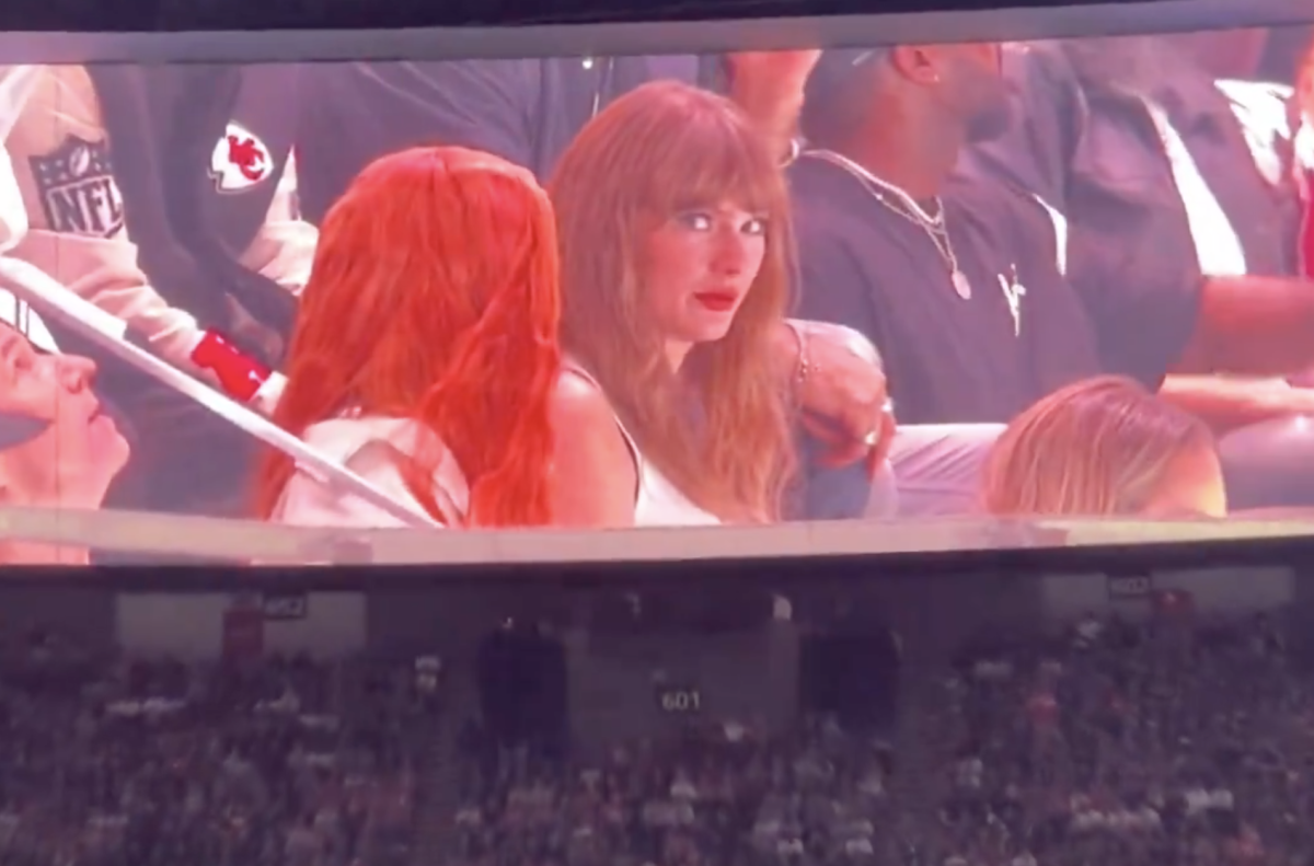 Is Taylor Swift at the Game? Get the Latest Scoop & Fan Reactions!