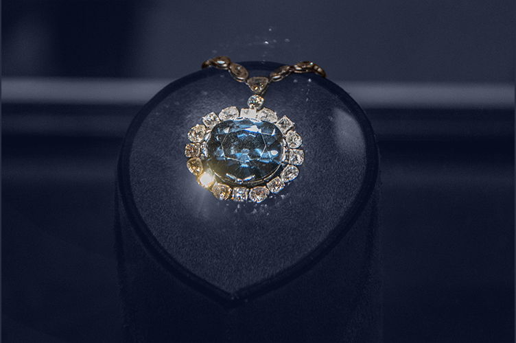 Whats the Most Expensive Necklace? Check This Record-Breaking Bling.