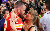 Is Taylor Swift at the Game? Get the Latest Scoop & Fan Reactions!