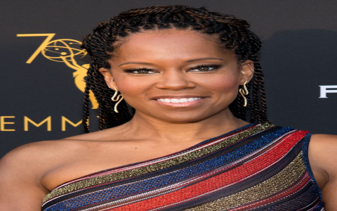 Regina King Pictures: See Her Iconic Looks and Styles!