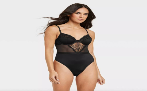 Beautiful Women in See Through Lingerie:Styles & Trends