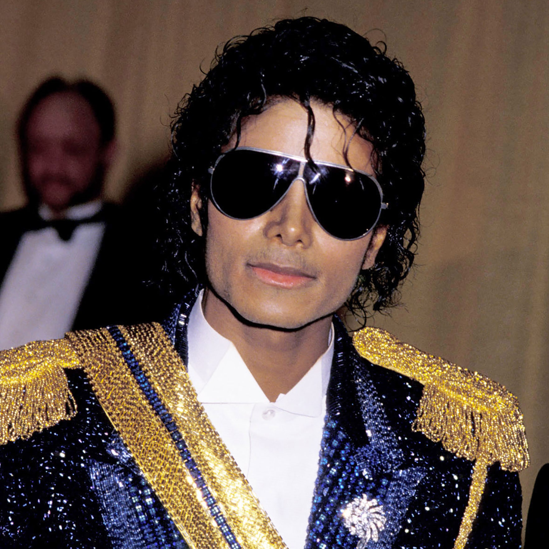 Michael Jackson Sunglasses: Where to Buy and Find Them?
