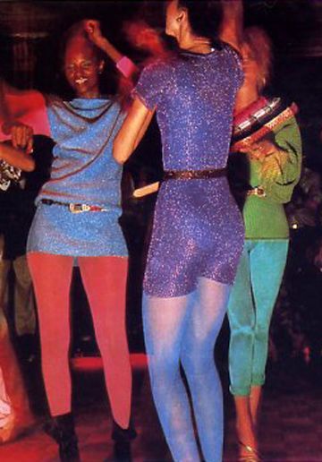 Disco 1980 Fashion for Parties | What to Wear to a Disco Night