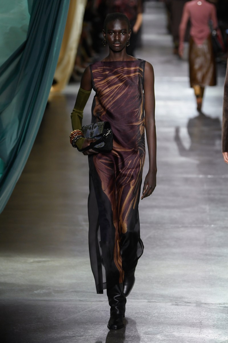 Fendi Fall 2024: See All the Runway Looks & Top Trends!